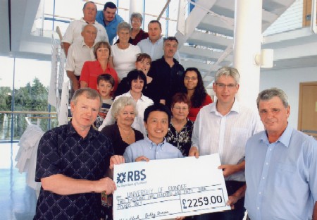 a picture of the cheque presentation